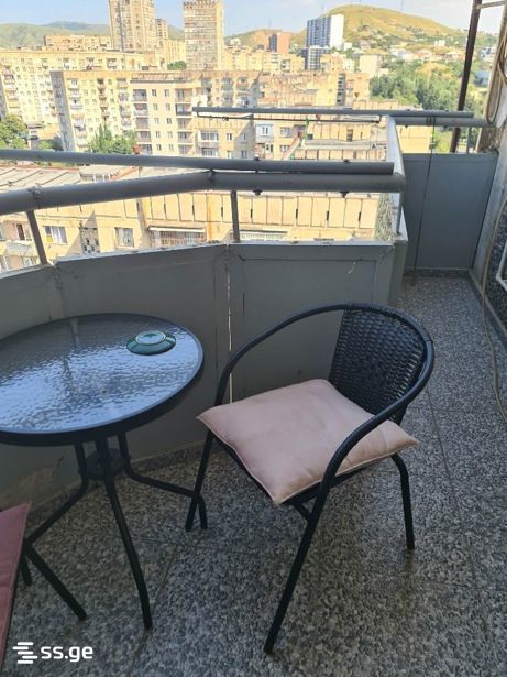 dumbadze ave - 3 rooms