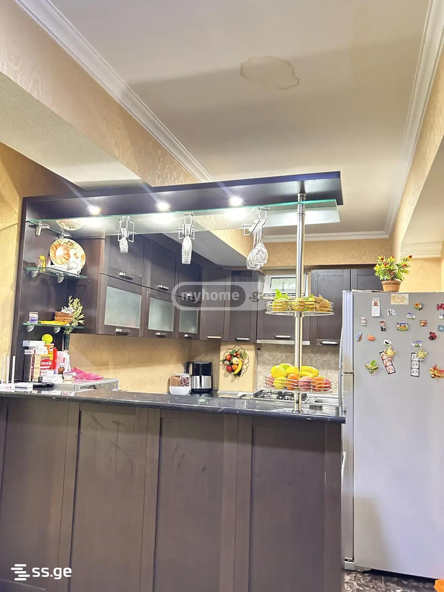 tashkenti st. 27 - 4 rooms