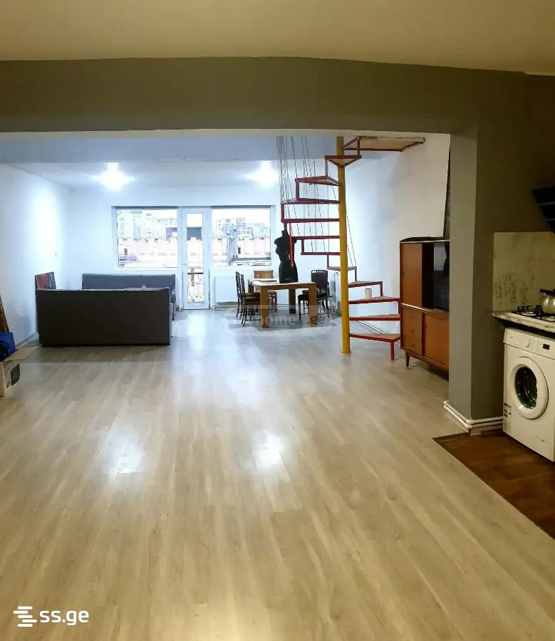 ioane petritsi st. 4 - 4 rooms