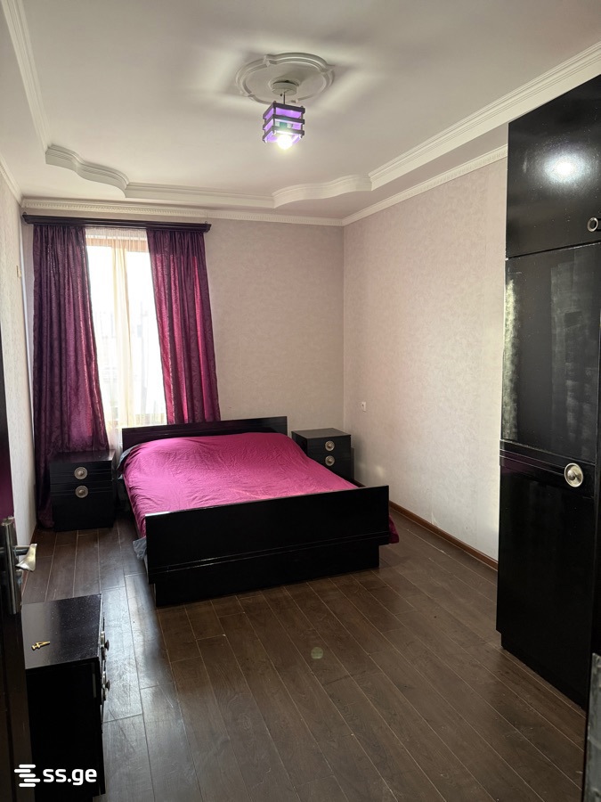 E. Botsvadze st. - 3 rooms