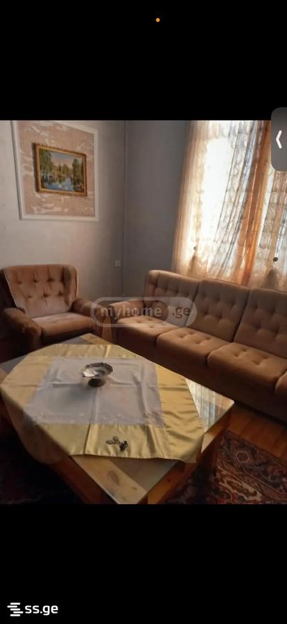 90 - 3 rooms