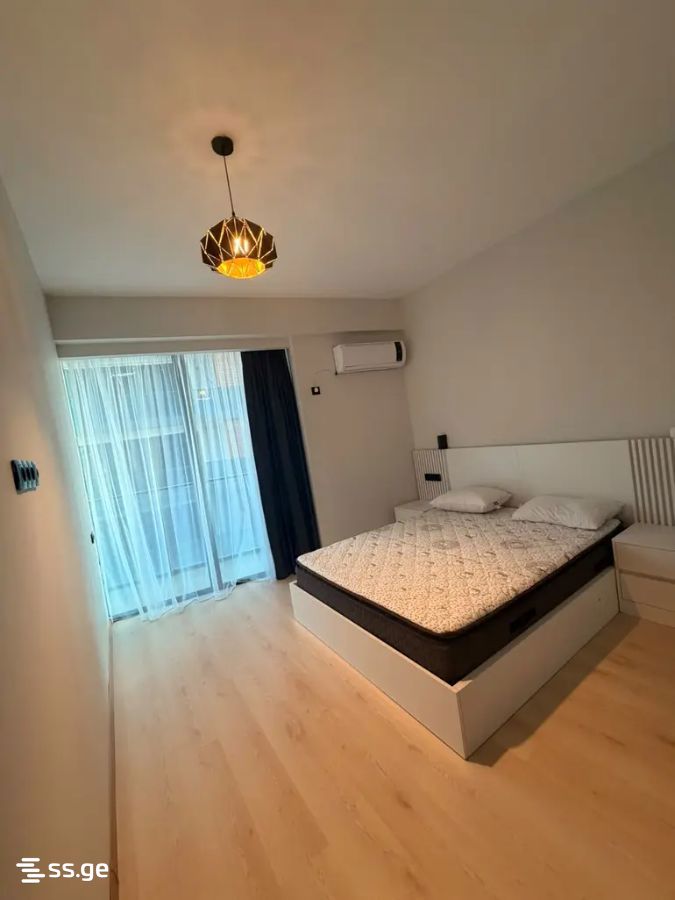 Lech and Maria Kaczynski street 1 - 3 rooms