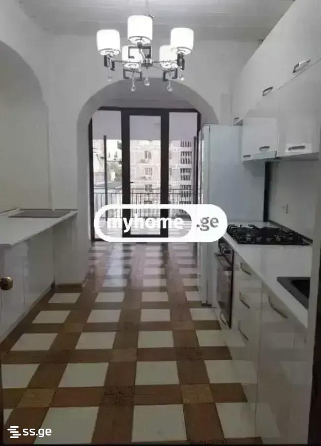 a.wereTlis avenue - 6 rooms