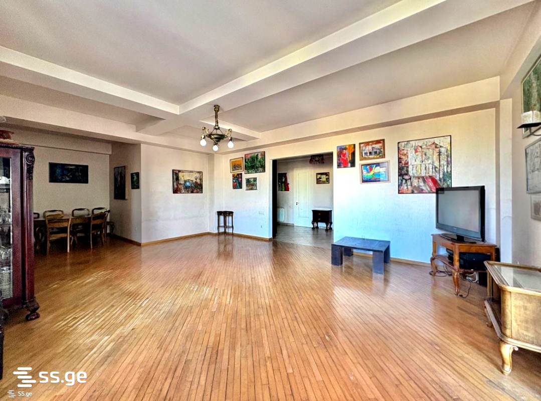 mckheta st. - 3 rooms