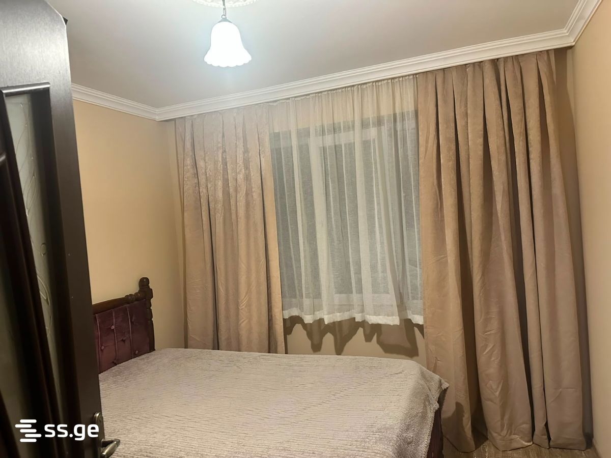 4 - 2 rooms