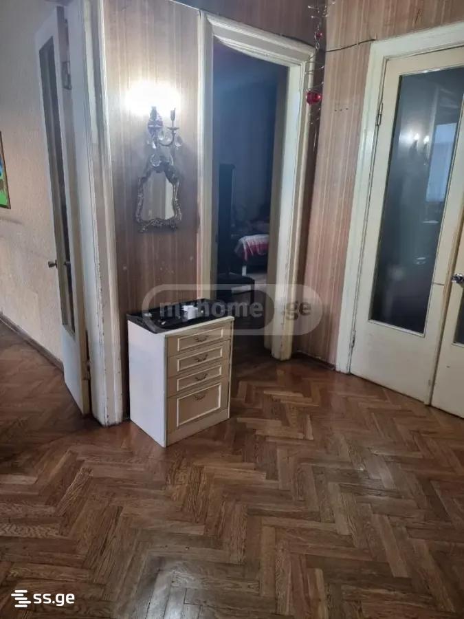 David Agmashenebeli st. 1 - 3 rooms