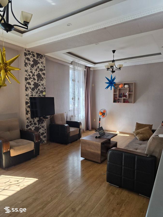 v.bagrationi st. 3 - 3 rooms
