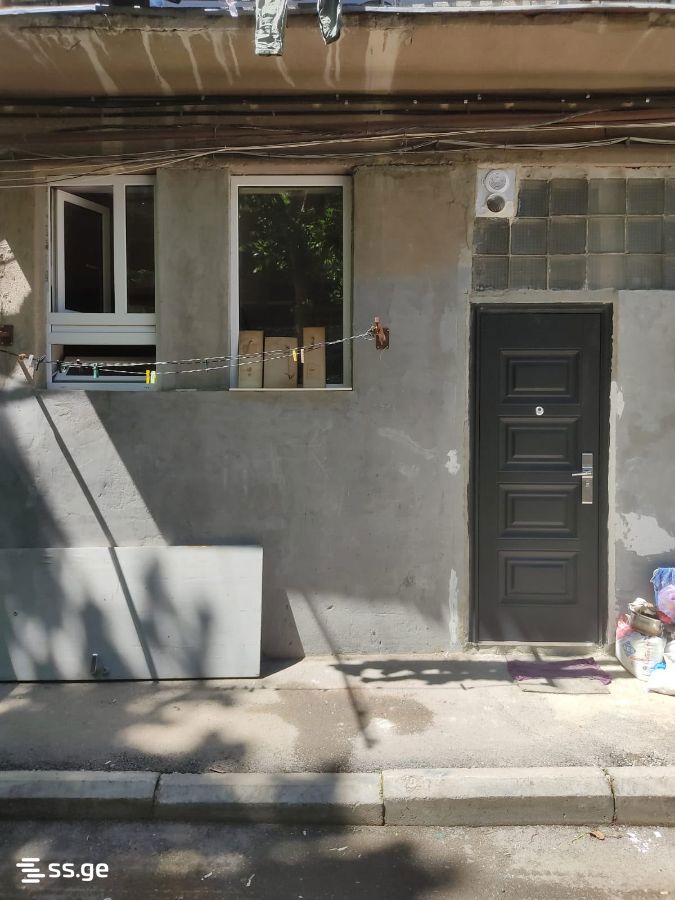d.sarajishvili st. 23 - 1 rooms