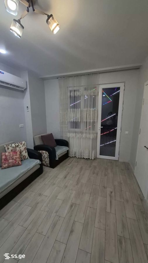 14 - 3 rooms