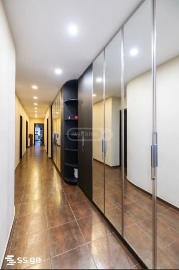 t. tabidze st. - 6 rooms