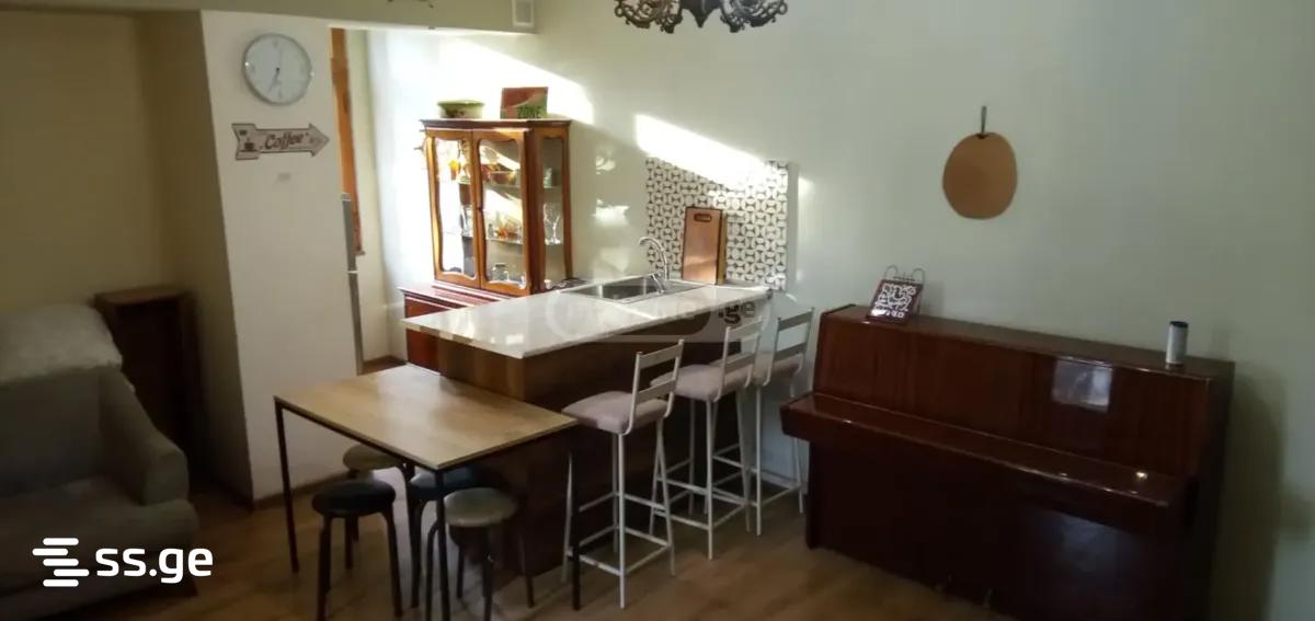 Gr. Robakidze Ave 18 - 2 rooms