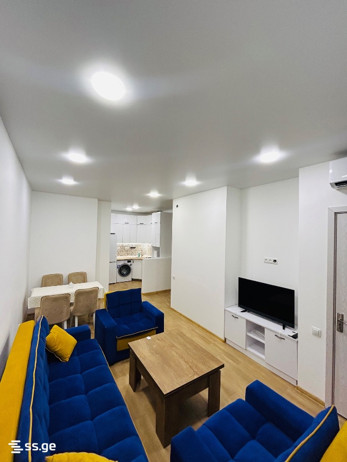 6 - 3 rooms