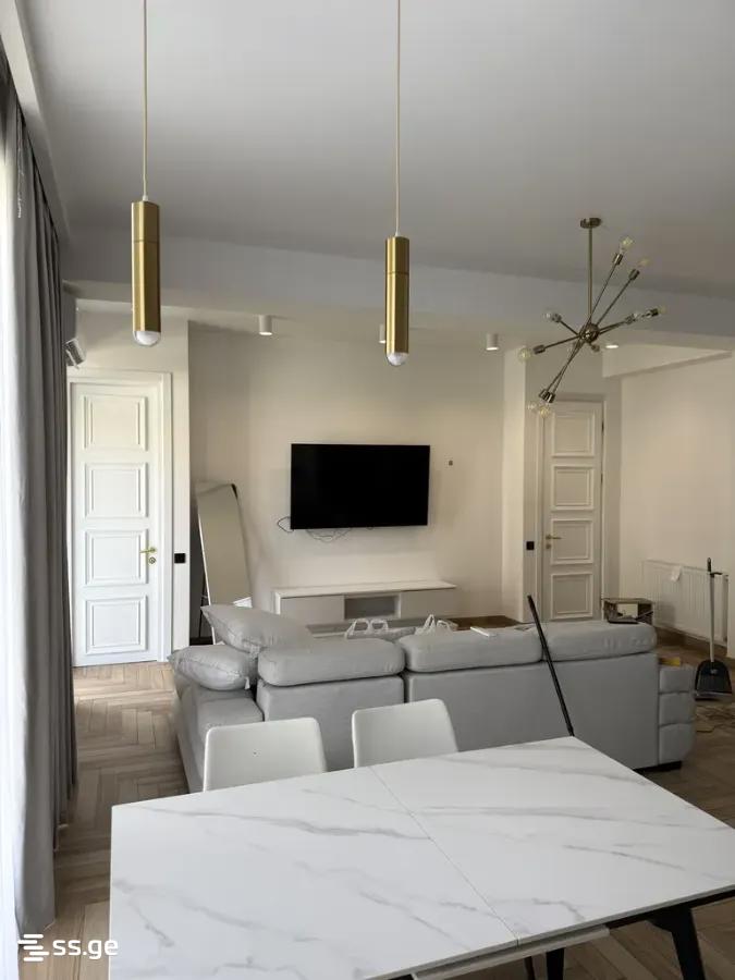 Abashidze-Orbeliani st. 1 - 3 rooms