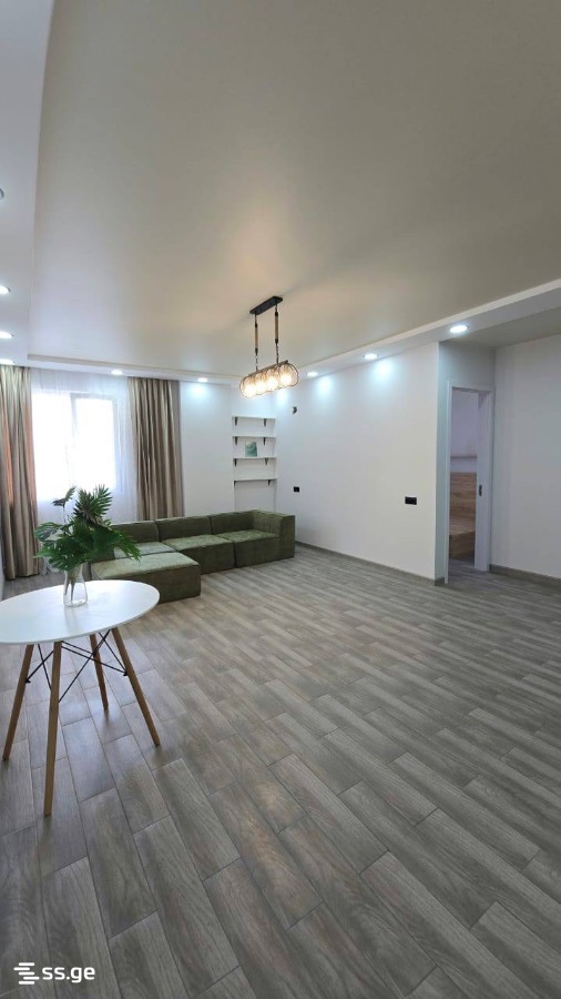 17 - 3 rooms