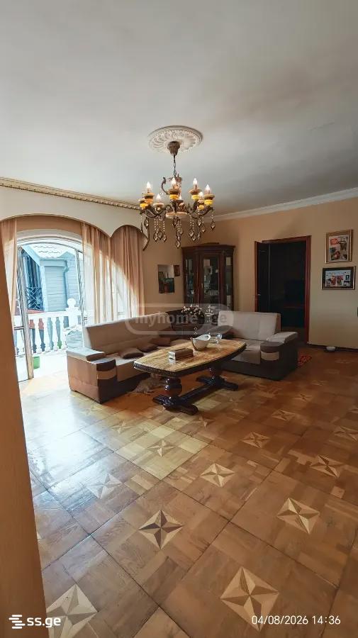Asatiani st. 7 - 3 rooms