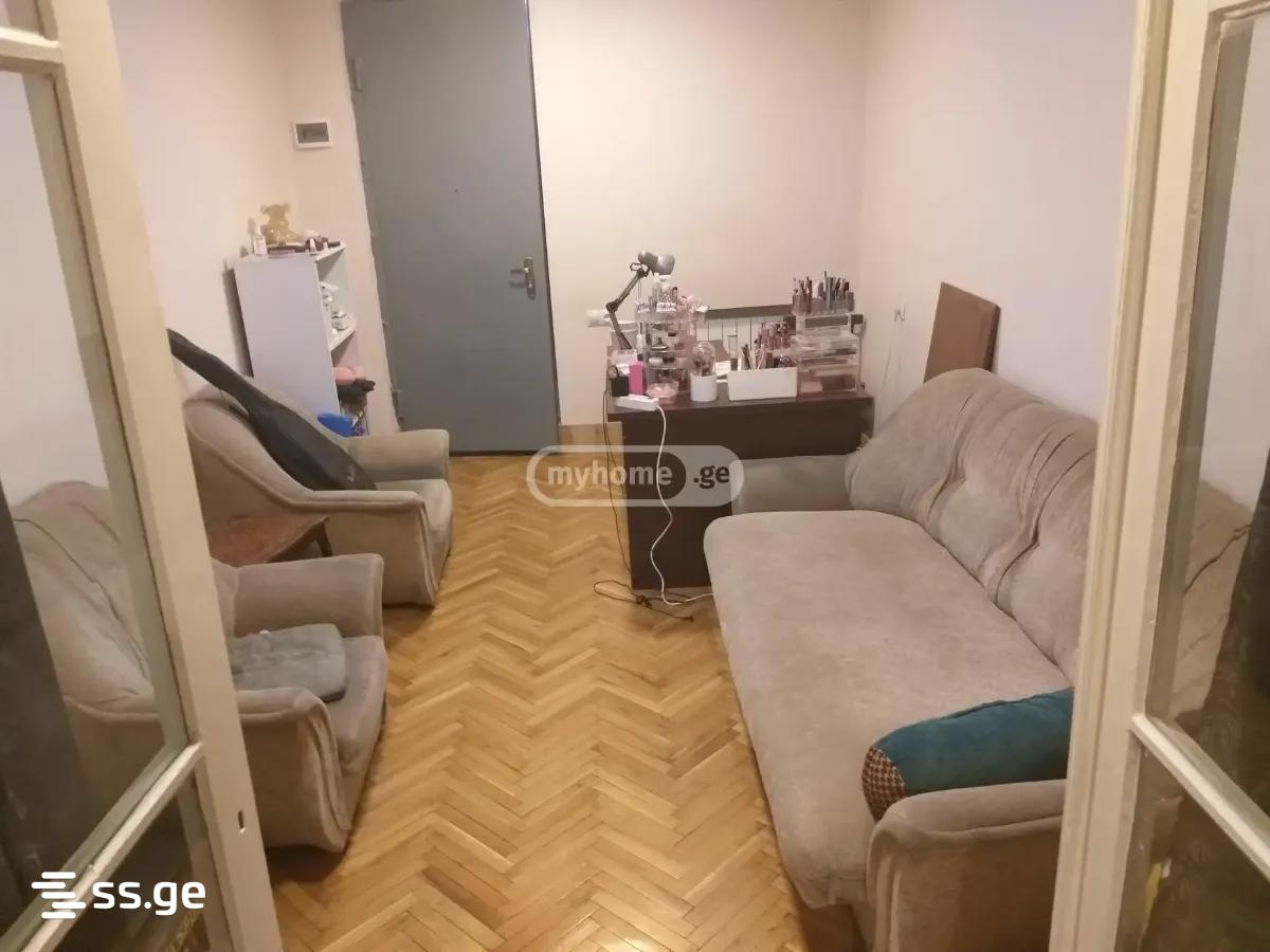 zakariadze st. - 3 rooms