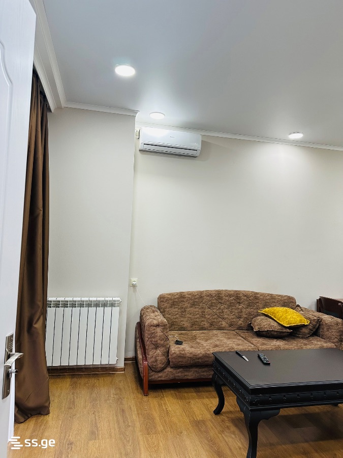 4 - 3 rooms
