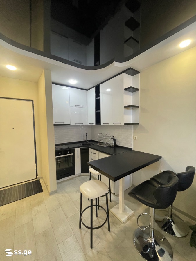10ლ - 3 rooms