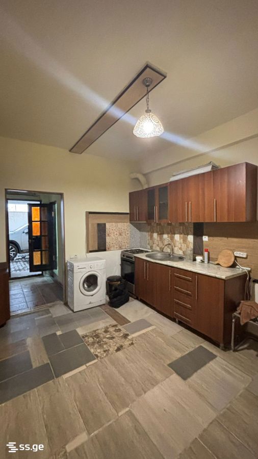 Kamani st 17ბ - 3 rooms