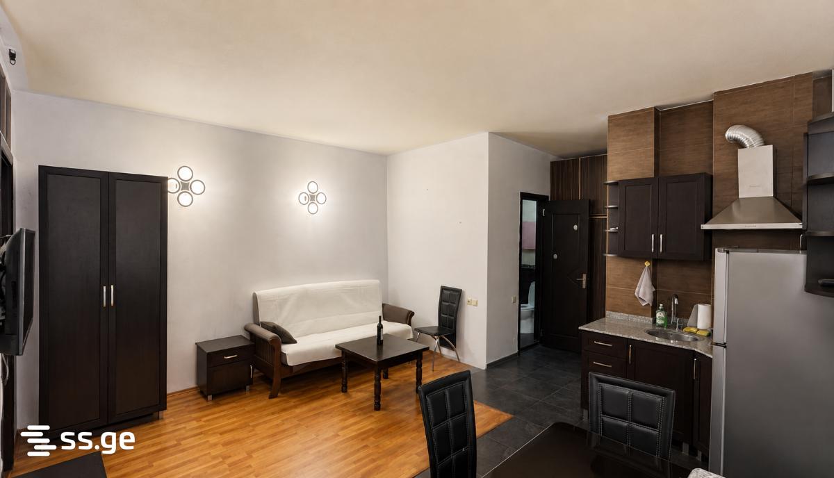 10 - 1 rooms