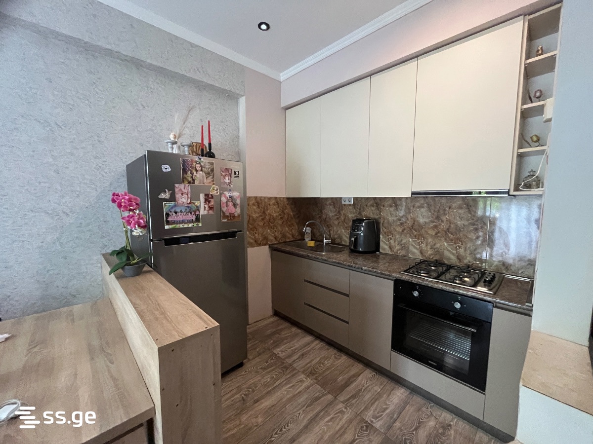V Microdistrict - Gldani  ნიკო კეცხოველის 16 - 3 rooms