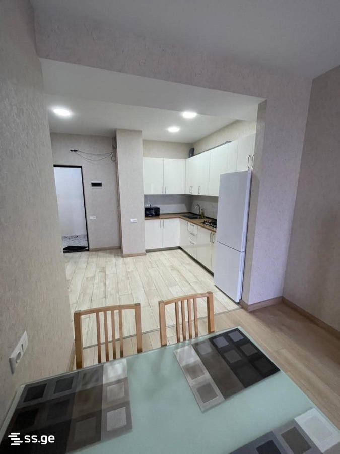 Azmaifarashvili st. 12 - 3 rooms