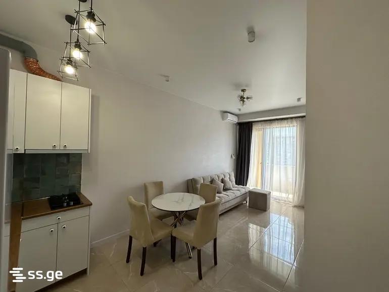 O.Lortkipanidze st. 5 - 3 rooms