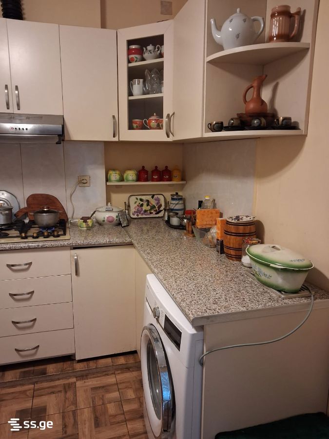 Khimshiashvili st. 40 - 2 rooms