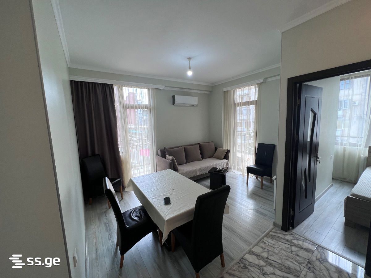 gagarin st. 72 - 3 rooms