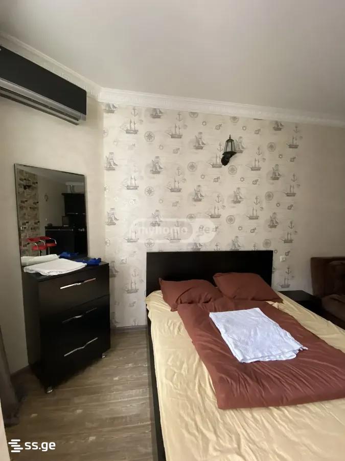 Z. Gorgiladze Street 98 - 1 rooms