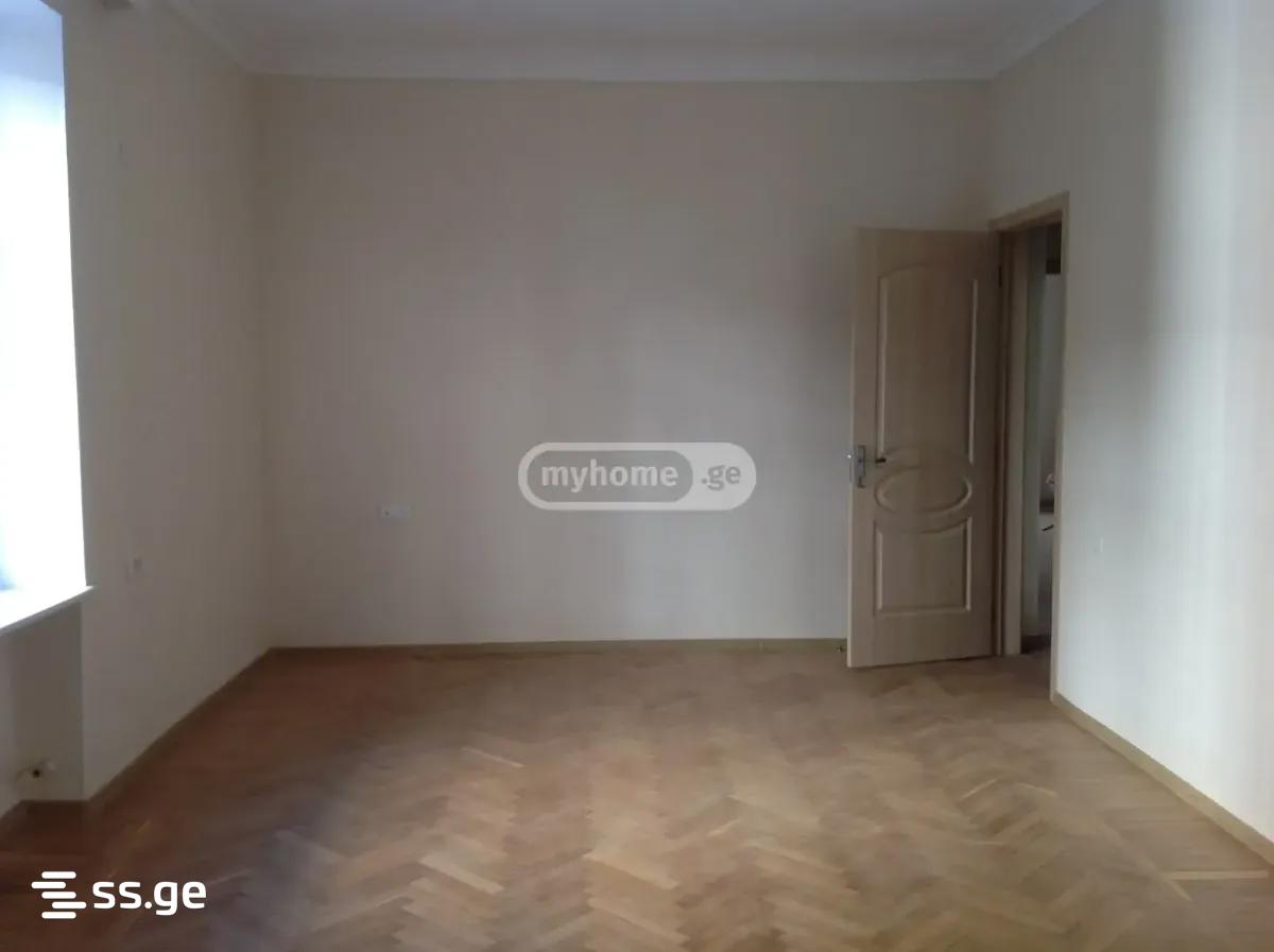 bakhtrioni st. - 3 rooms