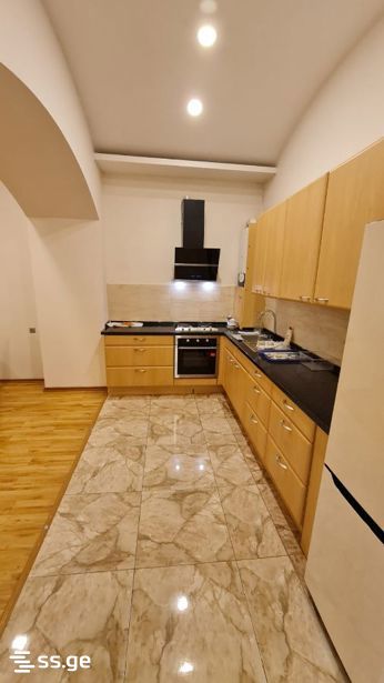 navtlugi st. 3 - 3 rooms
