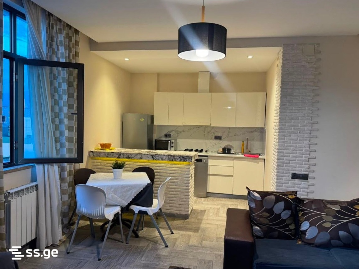 Sh. Rustaveli Ave. 15 - 3 rooms
