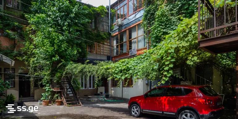 Vaja Iverieli st. - 1 rooms