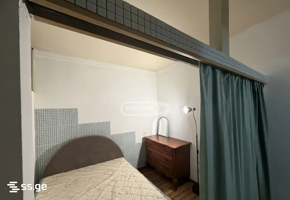 I.Gamrekeli st. - 1 rooms