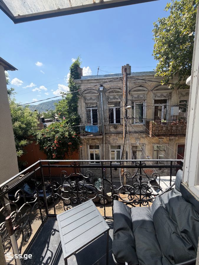 Qvlividze st. 35 - 2 rooms