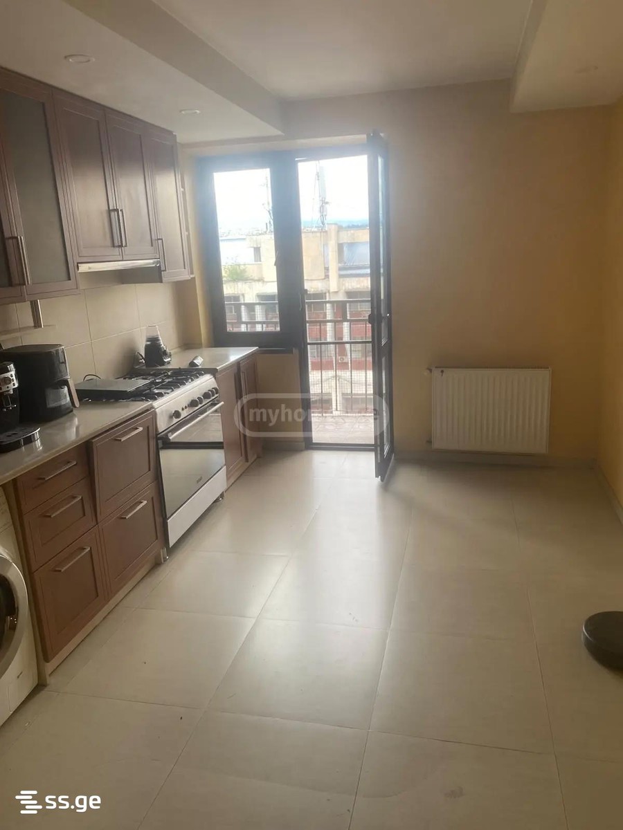 kostava st. - 5 rooms
