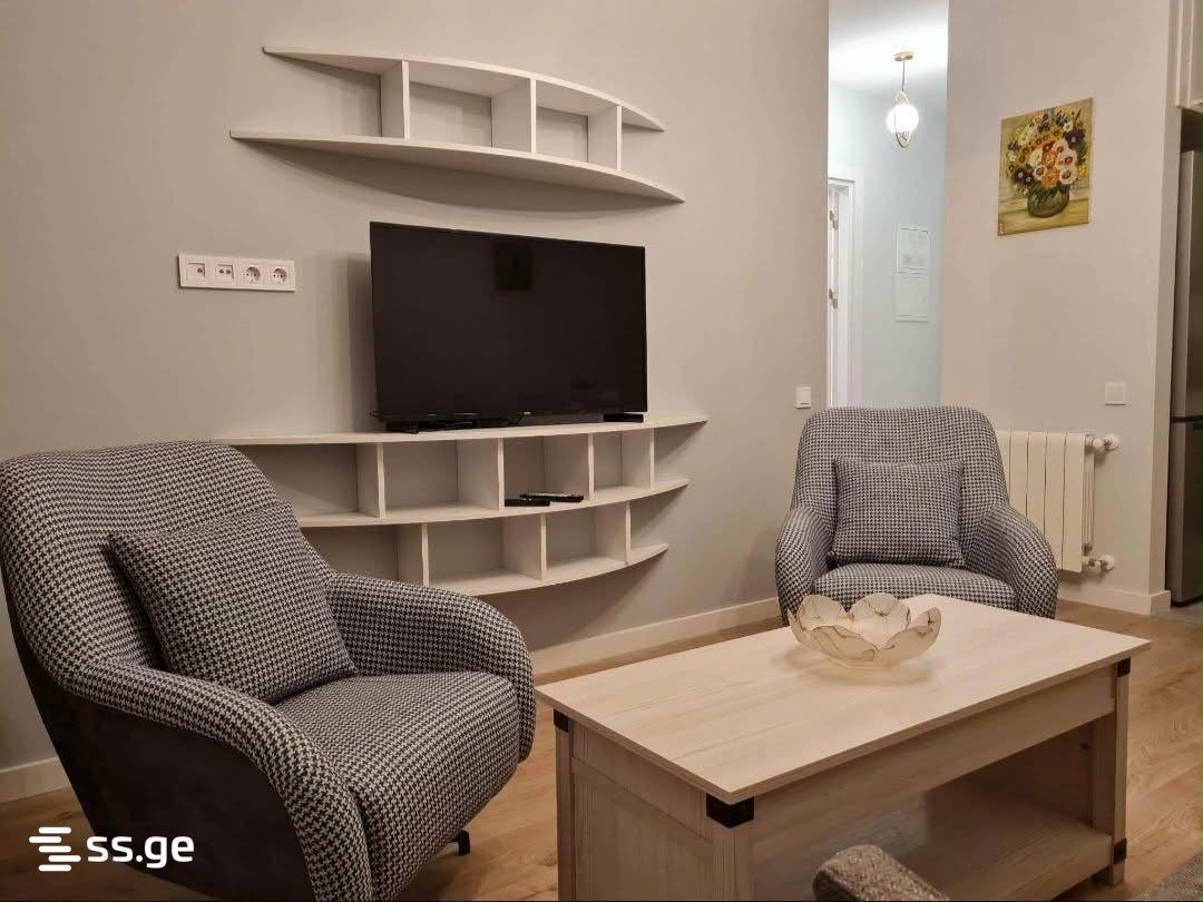 Marshal Archil Gelovani Ave. - 2 rooms