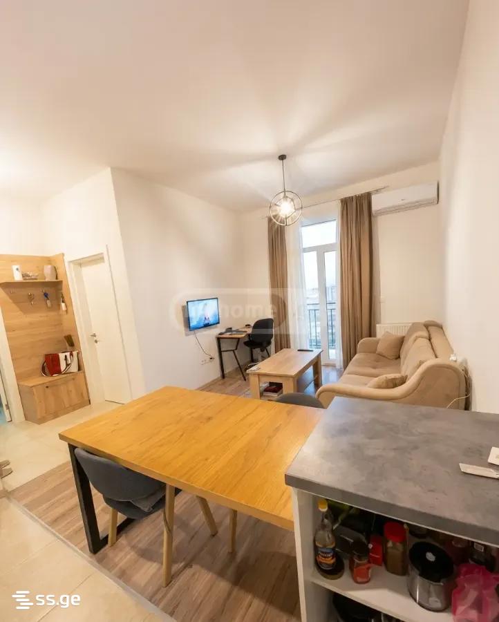 Bob walsh st. - 2 rooms