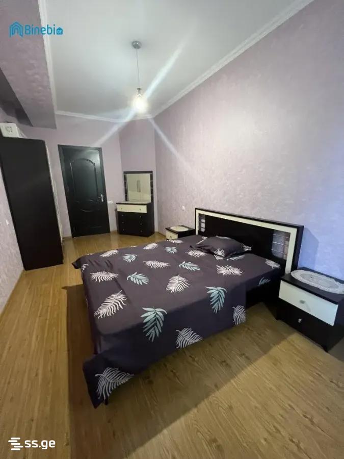 Oniashvili st. 2 - 3 rooms