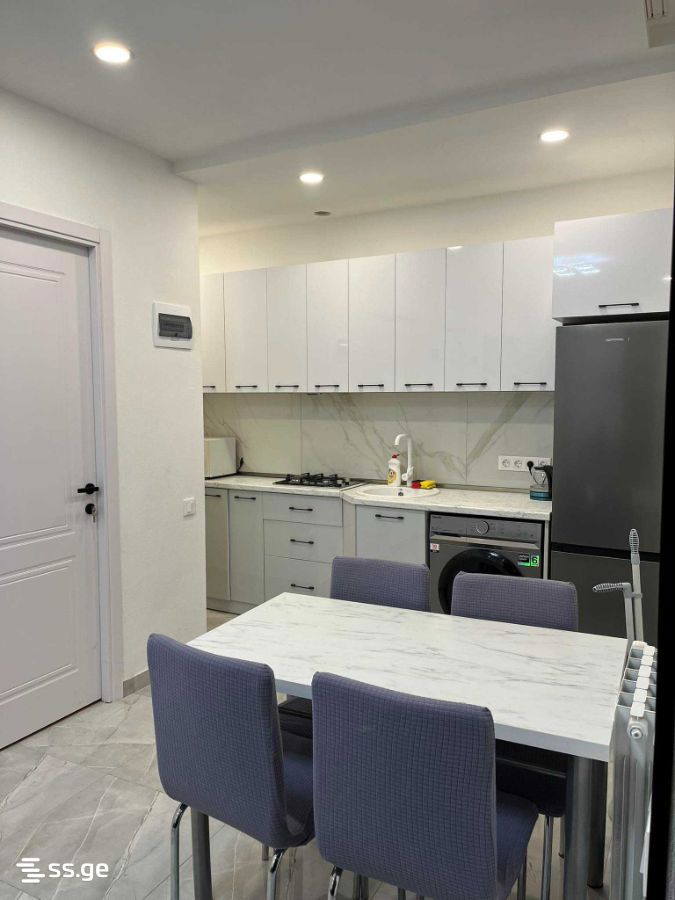 chikobava st. - 3 rooms