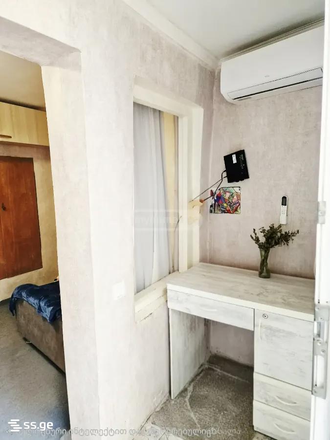 cinamdzgrishvili st. 0 - 1 rooms