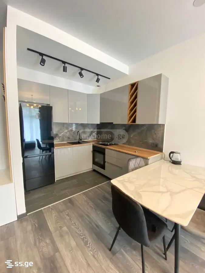 universiteti st. 24 - 2 rooms