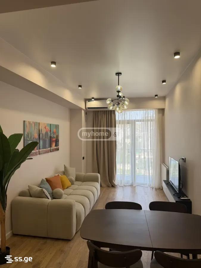 a.wereTlis avenue 117 - 2 rooms