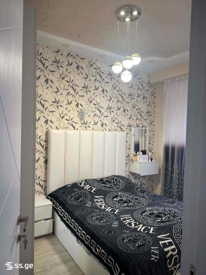 Vepkhistkaosnis st. 35 - 3 rooms