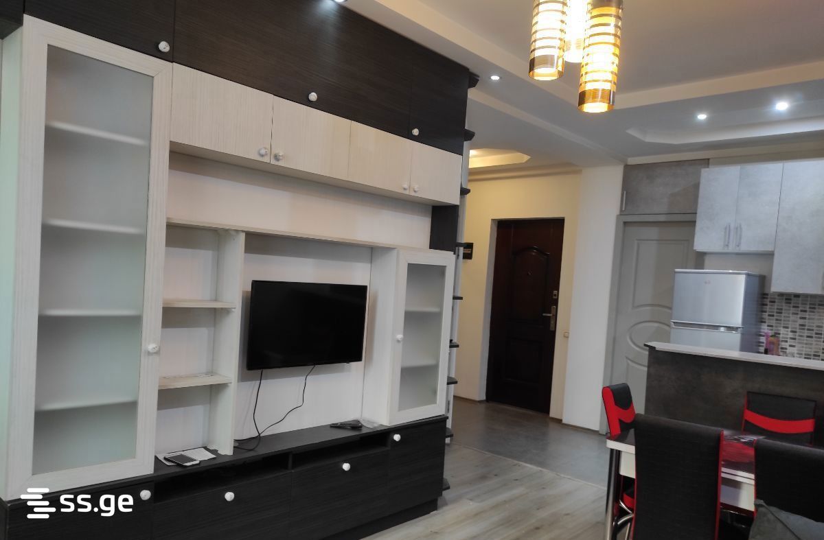 Politkovskaya St (jikia st.) 41 - 3 rooms