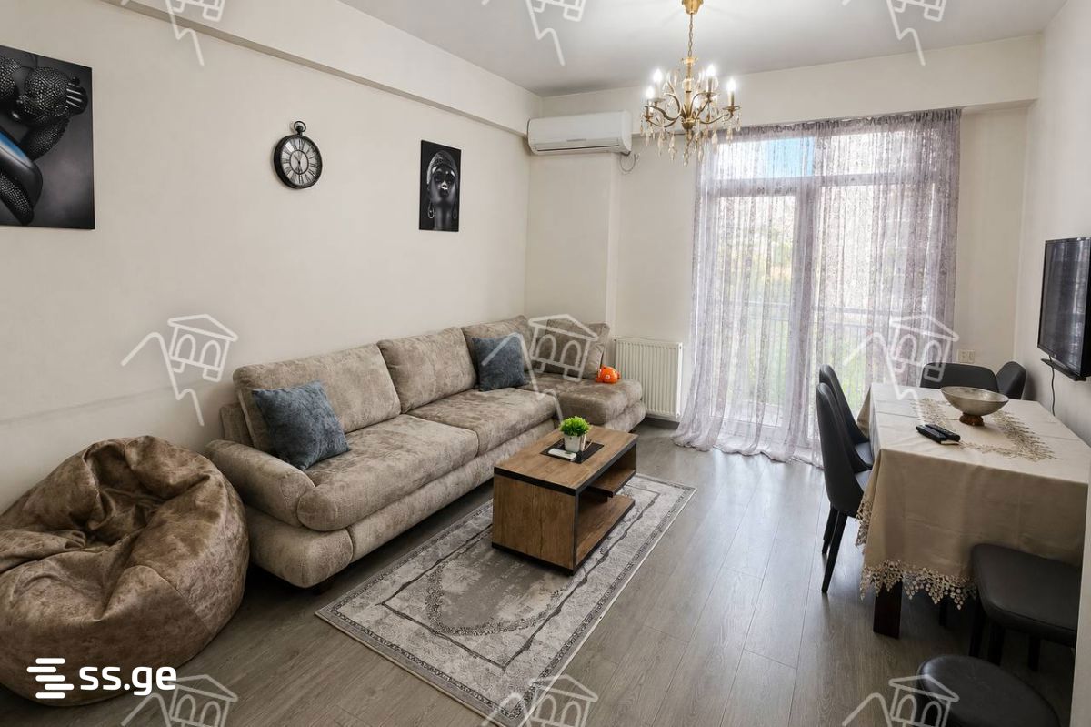 Kazbegi avenue 25 - 4 rooms