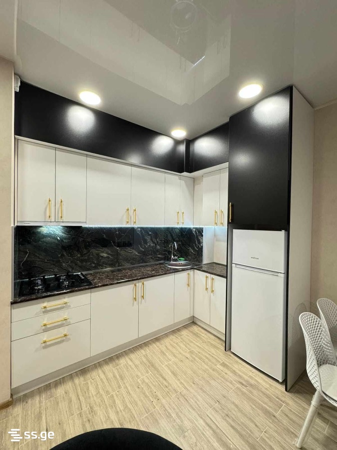 parnavaz mepe avenue 1 - 3 rooms