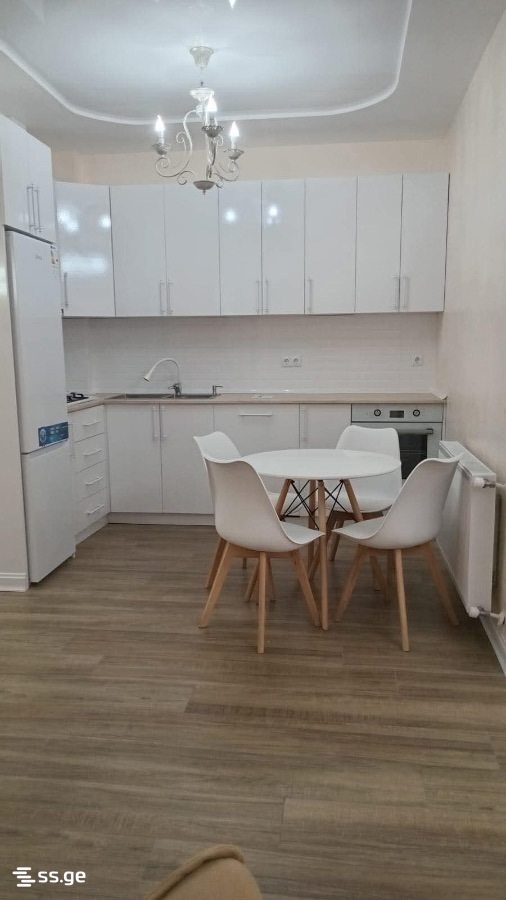 25 - 3 rooms