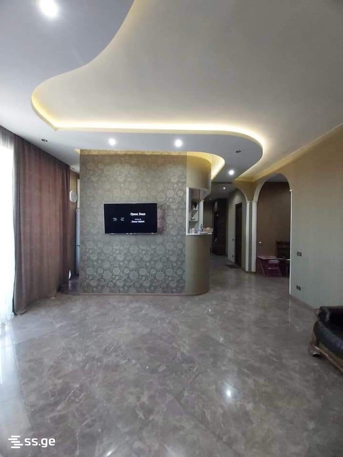 navtlugi st. 11 - 4 rooms